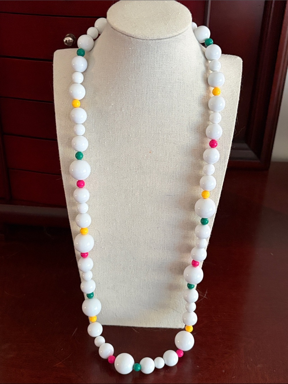 Vintage Avon Club Capri Necklace